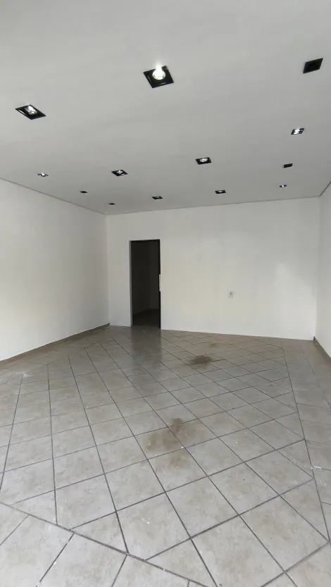 imagem 5 - Salão Loja na avenida Itatiaia, com 44m² ac em vão livre, fachada com vitrine em blindex, espaço para copa com pia, 01 wc e recuo frontal com 02 vagas de garagens privativas. imagem 5 - Salão Loja na avenida Itatiaia, com 44m² ac em vão livre, fachada com vitrine em blindex, espaço para copa com pia, 01 wc e recuo frontal com 02 vagas de garagens privativas.
