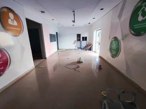 imagem 5 - Salão Térreo na Rua Duque de Caxias, em maravilhosa localização da região central com grande fluxo de pedestres e veículos, são 370m² AC com divisórias em eucatex (reversível para vão livre), 02 wc, cozinha, depósito e quintal. Piso em cerâmica esmaltada. imagem 5 - Salão Térreo na Rua Duque de Caxias, em maravilhosa localização da região central com grande fluxo de pedestres e veículos, são 370m² AC com divisórias em eucatex (reversível para vão livre), 02 wc, cozinha, depósito e quintal. Piso em cerâmica esmaltada.