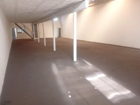 imagem 4 - Salão Comercial com 300m² em vão livre + mezanino de laje, entre avenida Brasil e com acesso ao aeroporto; imagem 4 - Salão Comercial com 300m² em vão livre + mezanino de laje, entre avenida Brasil e com acesso ao aeroporto;