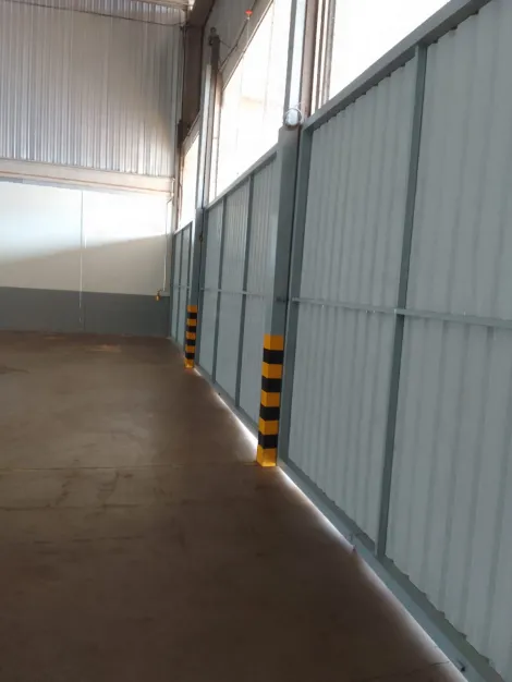 imagem 4 - Galpão, 1100,00 m² de Vão Livre, Área de Manobra, Portinari imagem 4 - Galpão, 1100,00 m² de Vão Livre, Área de Manobra, Portinari