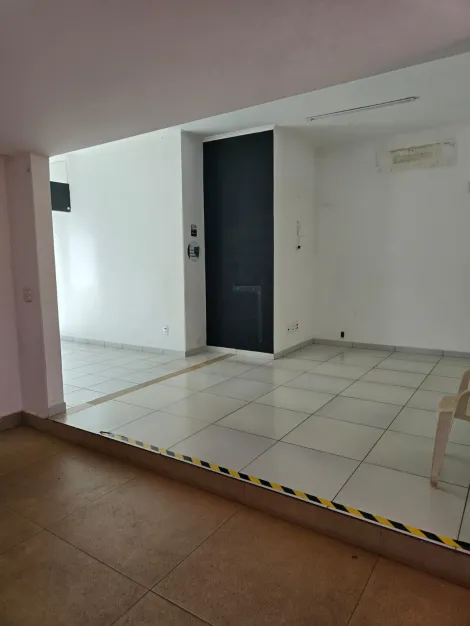 imagem 3 - Imóvel Comercial Casa Térrea com 153m² sendo 3 salas e 1 recepção, na avenida Independência; imagem 3 - Imóvel Comercial Casa Térrea com 153m² sendo 3 salas e 1 recepção, na avenida Independência;