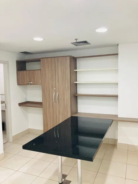 imagem 1 - Sala Comercial Mobiliada e Planejada com 41,57m² no condomínio Centro Profissional Ribeirão Shopping, sendo 2 salas + recepção, com piso, forro, luminárias e ar condicionado imagem 1 - Sala Comercial Mobiliada e Planejada com 41,57m² no condomínio Centro Profissional Ribeirão Shopping, sendo 2 salas + recepção, com piso, forro, luminárias e ar condicionado