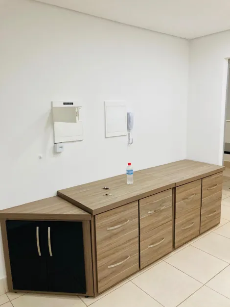 imagem 4 - Sala Comercial Mobiliada e Planejada com 41,57m² no condomínio Centro Profissional Ribeirão Shopping, sendo 2 salas + recepção, com piso, forro, luminárias e ar condicionado imagem 4 - Sala Comercial Mobiliada e Planejada com 41,57m² no condomínio Centro Profissional Ribeirão Shopping, sendo 2 salas + recepção, com piso, forro, luminárias e ar condicionado