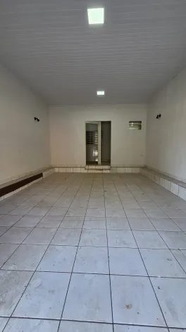imagem 4 - Salão Comercial aproximadamente 60m² sendo área principal em vão livre e com porta de aço modelo comercial de enrolar, ao lado da Rua Capitão Salomão e faculdade Moura Lacerda; imagem 4 - Salão Comercial aproximadamente 60m² sendo área principal em vão livre e com porta de aço modelo comercial de enrolar, ao lado da Rua Capitão Salomão e faculdade Moura Lacerda;