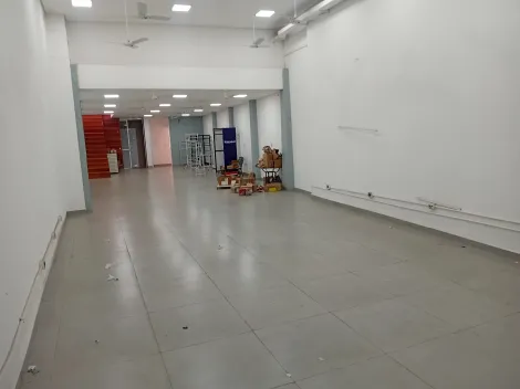 imagem 2 - Loja, Vão Livre, Mezanino, 226 m², Centro imagem 2 - Loja, Vão Livre, Mezanino, 226 m², Centro