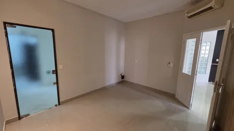 imagem 4 - Sala Comercial 76m2 no Segundo Andar, sendo 3 salas, 1 recepção, com ares condicionados e 3 vagas de garagens privativas, de frente para avenida Presidente Vargas, ao lado do Ribeirão Shopping e próximo do Hospital Unimed; imagem 4 - Sala Comercial 76m2 no Segundo Andar, sendo 3 salas, 1 recepção, com ares condicionados e 3 vagas de garagens privativas, de frente para avenida Presidente Vargas, ao lado do Ribeirão Shopping e próximo do Hospital Unimed;