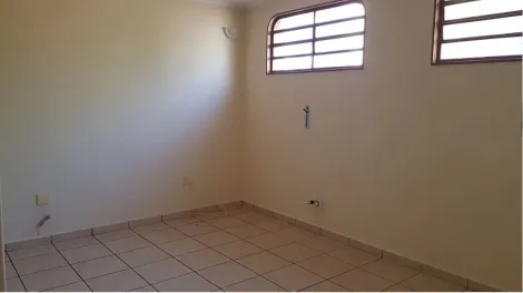 imagem 2 - Casa Para Locação, 03 Quartos Sendo 01 Suíte, 189 m², Jardim Palma Travassos imagem 2 - Casa Para Locação, 03 Quartos Sendo 01 Suíte, 189 m², Jardim Palma Travassos
