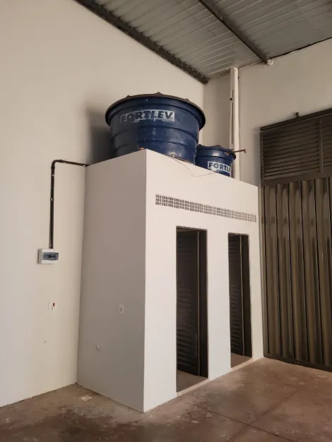 imagem 3 - Salão Amplo para Locação de 131m² de área construída no Bairro Jóquei Clube! imagem 3 - Salão Amplo para Locação de 131m² de área construída no Bairro Jóquei Clube!