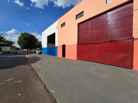 imagem 2 - Salão Comercial 330m² em vão livre, pé direito de 7 metros, piso em concreto reforçado, porta de entrada 5x5m e cobertura com estrutura metálica com telha de aço galvanizado, na avenida Costa e Silva e com saída para rodovia Anhanguera; imagem 2 - Salão Comercial 330m² em vão livre, pé direito de 7 metros, piso em concreto reforçado, porta de entrada 5x5m e cobertura com estrutura metálica com telha de aço galvanizado, na avenida Costa e Silva e com saída para rodovia Anhanguera;